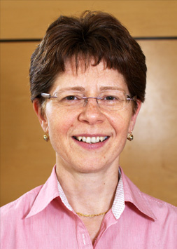 Professor Katalin Hudak headshot